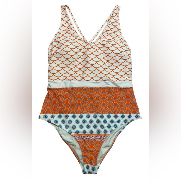 One-Piece Scale Print Swimsuit - Picture 4 of 5